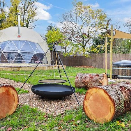 Luxury Dome With Private Wood-Fired Hot Tub Otel Oxford Dış mekan fotoğraf